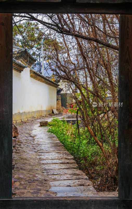 框架构图乡村道路美景