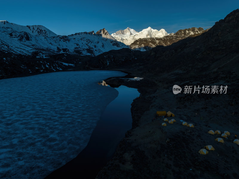 西藏日喀则珠峰东坡嘎玛沟喜马拉雅山脉航拍