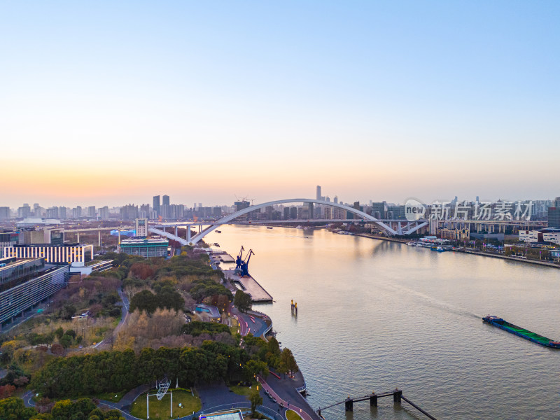 航拍上海卢浦大桥和黄浦江日落美景