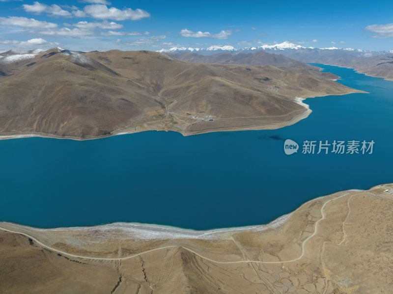 西藏山南羊卓雍措圣湖神湖蓝色高空航拍