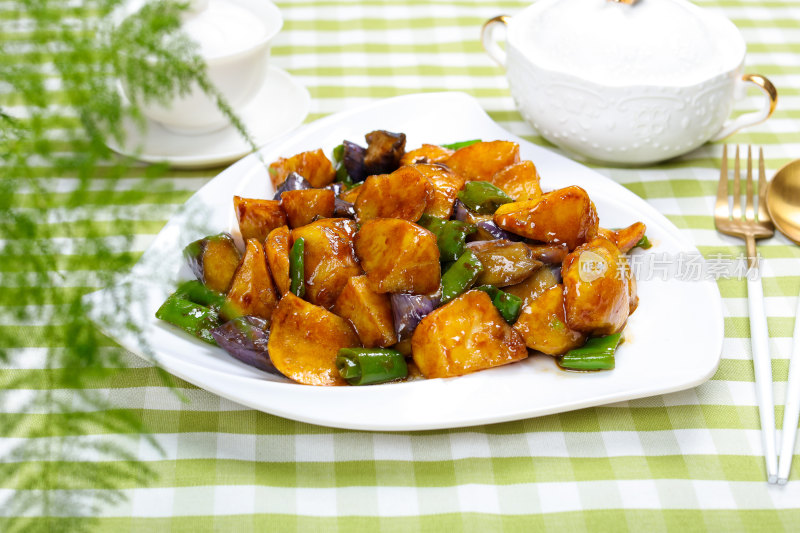 营养美味地三鲜