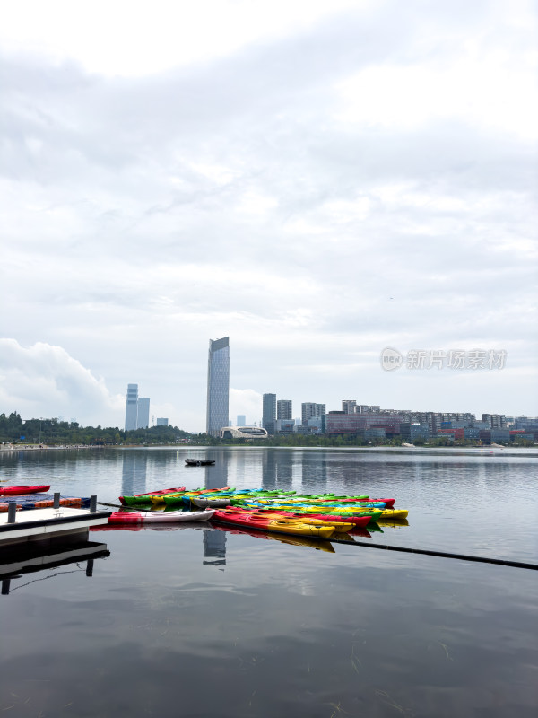 成都兴隆湖边景色