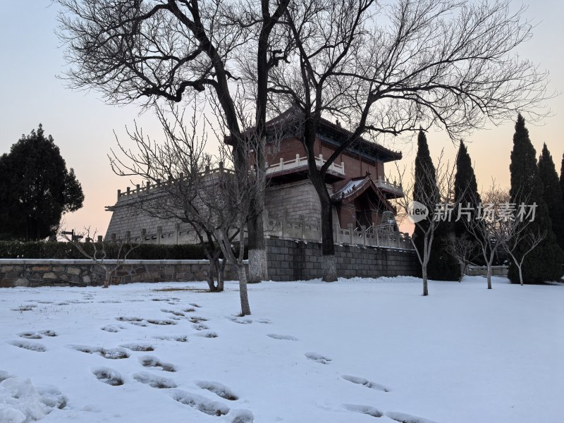 威海市文登区召文台公园冬季雪后景观