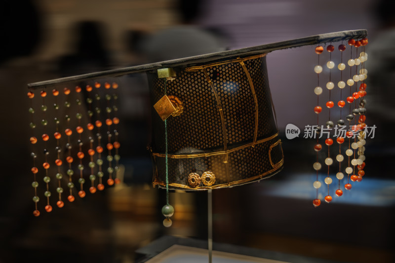 湖北省博物馆明朝礼帽冕冠