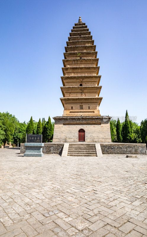 河南三门峡陕州公园宝轮寺塔建筑景观