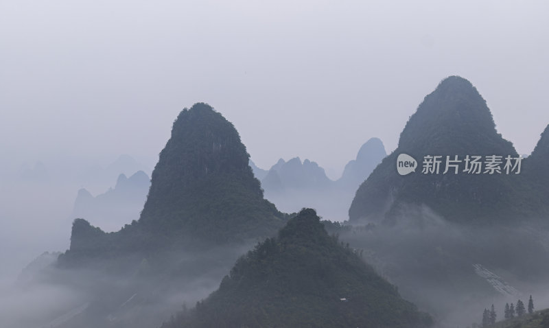 桂林鸟瞰图群山山巅清晨