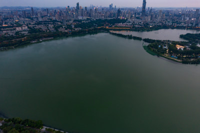 江苏南京玄武湖夕阳晚霞航拍摄影图