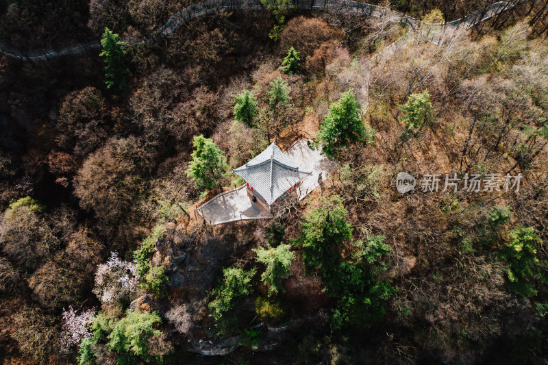 平凉市崆峒通天桥天台山