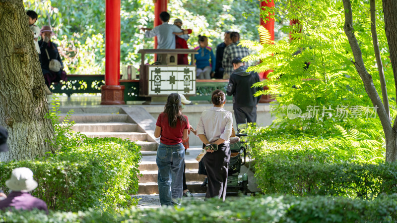 新疆乌鲁木齐市人民公园综合场景