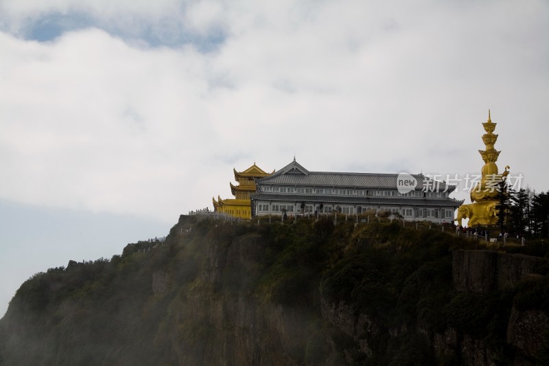 峨眉山