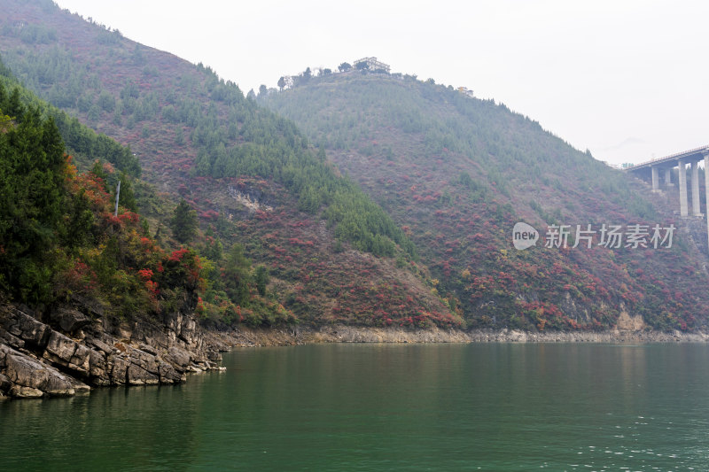 重庆市巫山县大宁河小三峡山川峡谷秋景