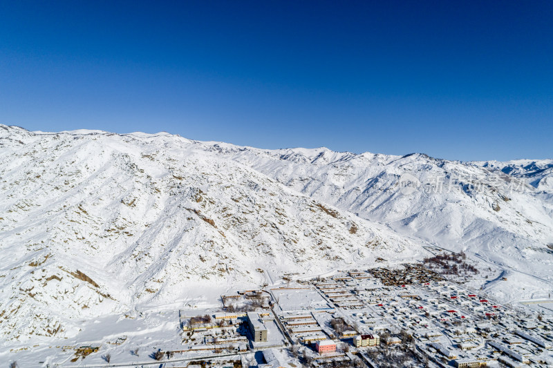 新疆冬季雪景航拍