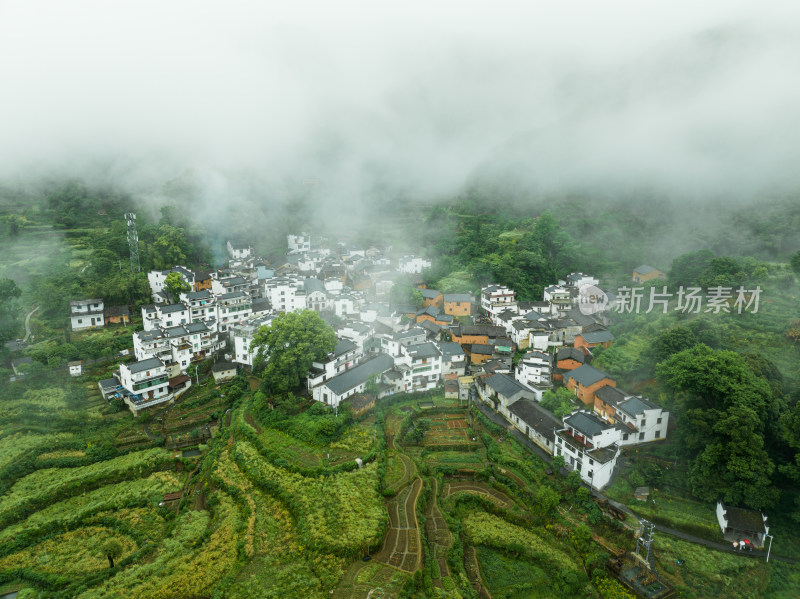 国风古建筑烟雨江南意境