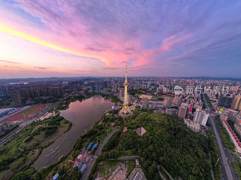 中国湖南省株洲市天元区神农塔夜景航拍