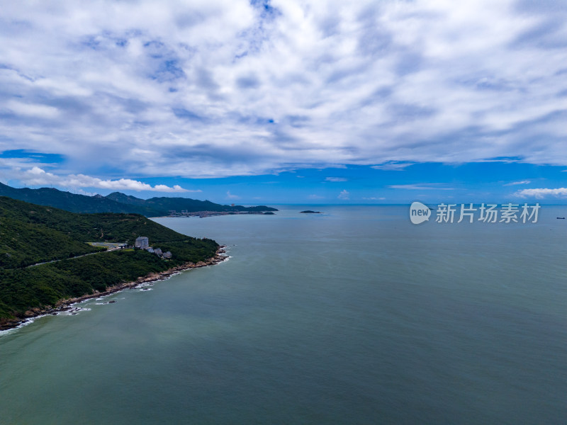 蓝色海洋大海海岛风光航拍图