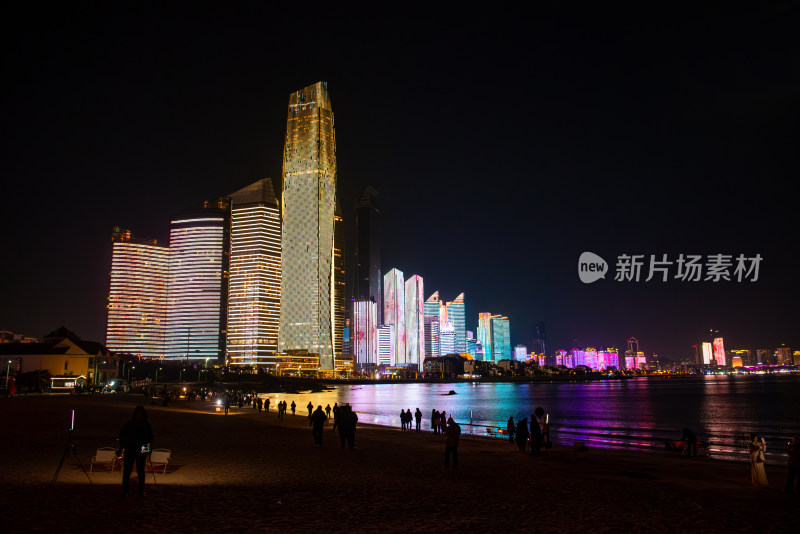 青岛第三海水浴场夜景高楼灯光秀风光