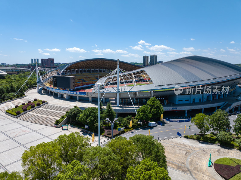 晴天航拍衡阳市体育中心、现代建筑钢架结构