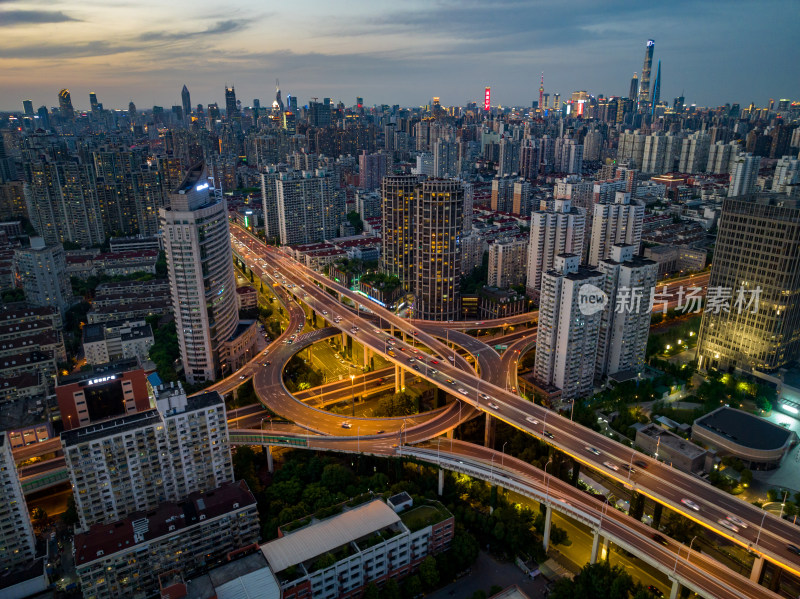 上海城市河流夜景鸟瞰图