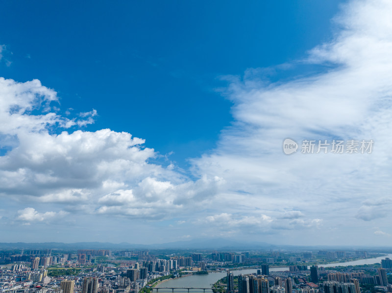 晴天 航拍繁华都市上空城市天际线城市风光