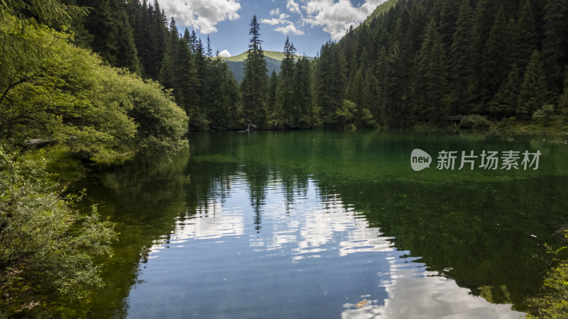 松潘县牟尼沟二道海景区自然山水风光