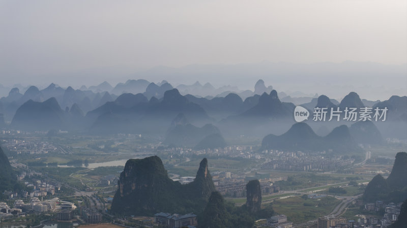 广西桂林山水水墨中国风