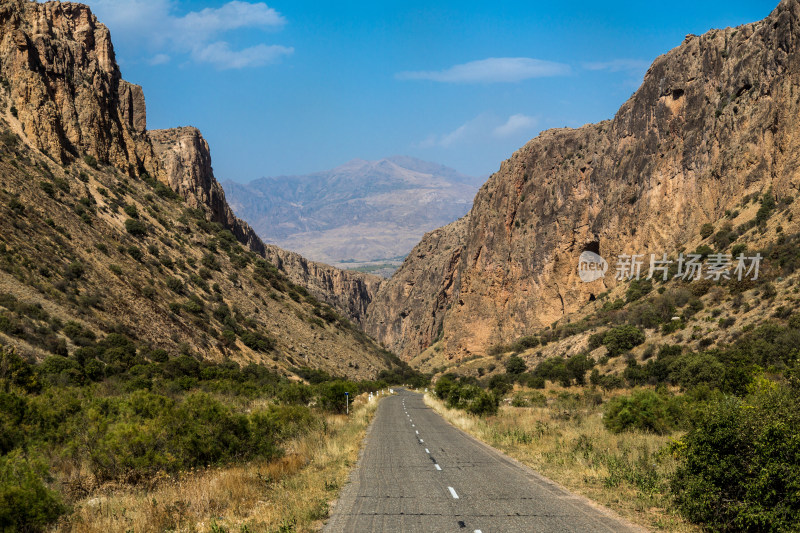 亚美尼亚荒芜的山脉