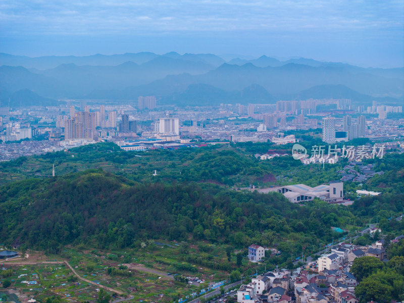 航拍浙江省台州市天台县城市风光