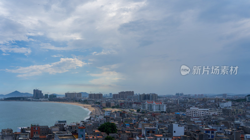 福建漳州东山岛海岸线城市天际线