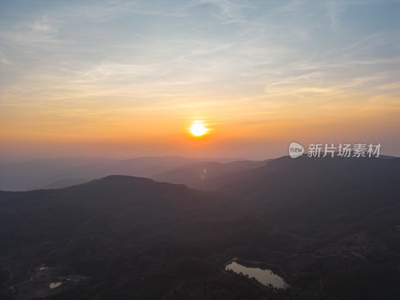 航拍山脉夕阳晚霞自然风光