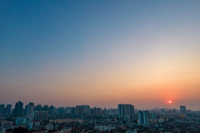 海边城市广西北海晚霞夜幕降临航拍摄影图