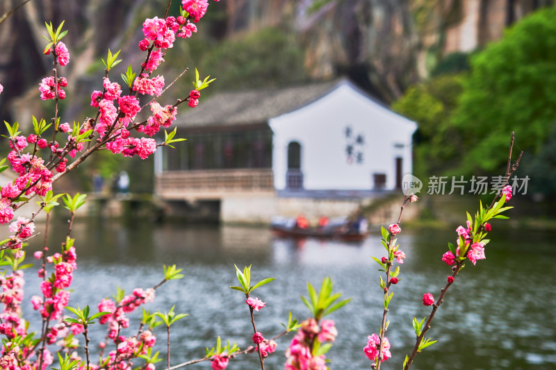 绍兴东湖风光