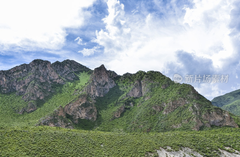 西藏林芝地区318国道川藏公路沿途风景