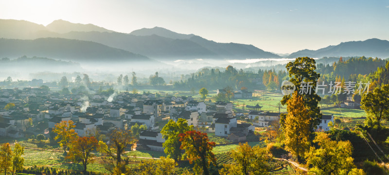 安徽徽州黄山黟县皖南徽派建筑秋色卢村村落