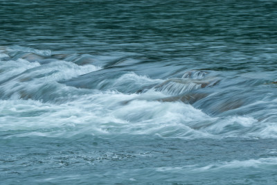 自然户外宁静溪流小河水流潺潺流水