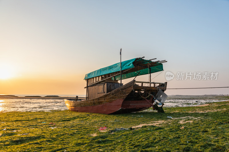 海边小船