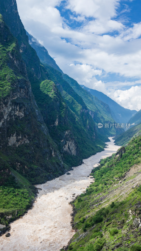 丽江虎跳峡高路徒步线