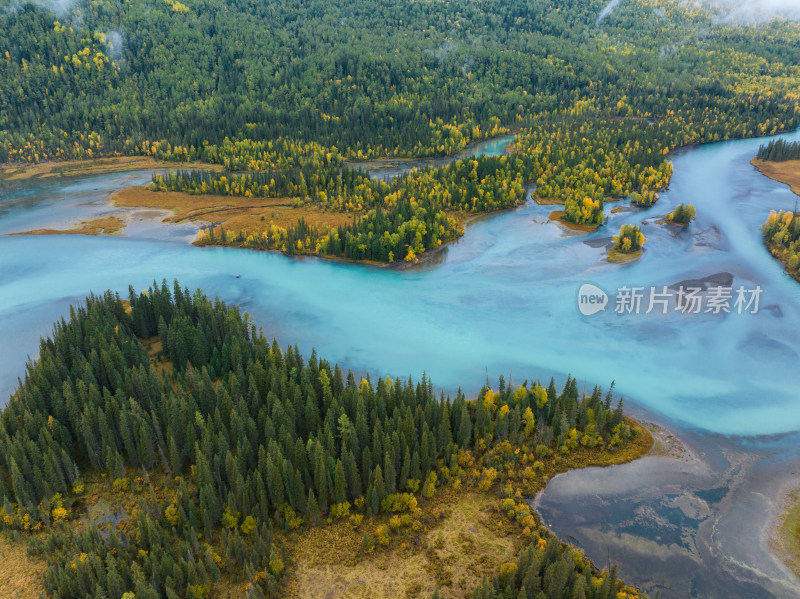 航拍新疆喀纳斯神仙湾秋景