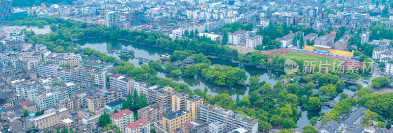 航拍浙江省台州市临海市东湖景区紫阳古街