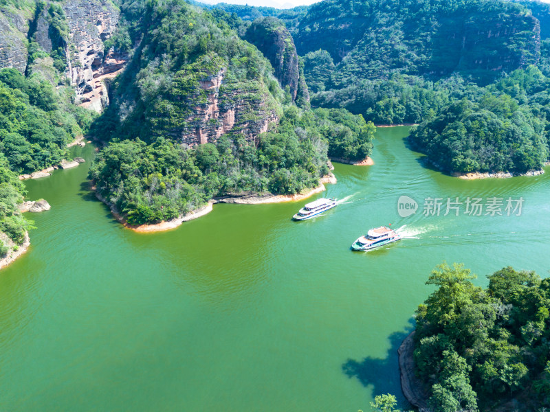 山川风景航拍图