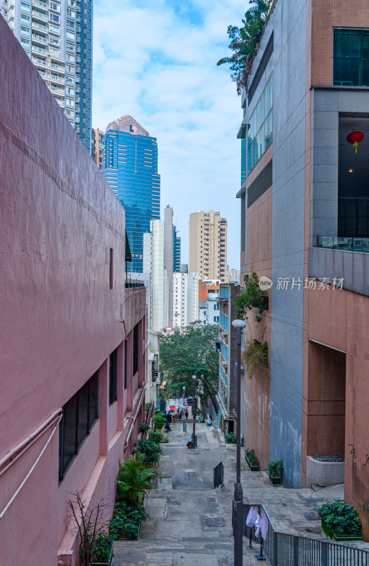 香港中环半山阶梯与城市住宅高楼建筑