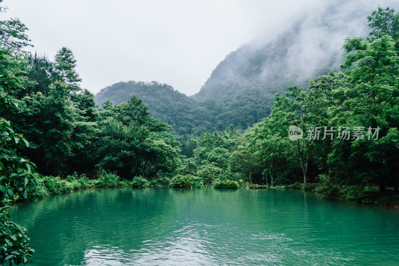 黔南荔波小七孔景区上己定湖