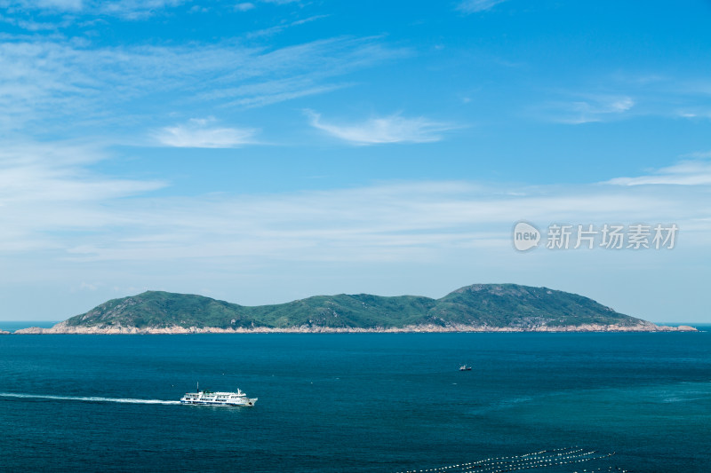 海岛间的渡轮