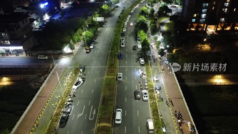 广东东莞：车尾箱夜市