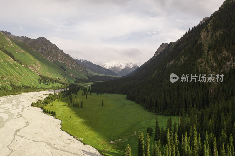 中国新疆夏特古道风景