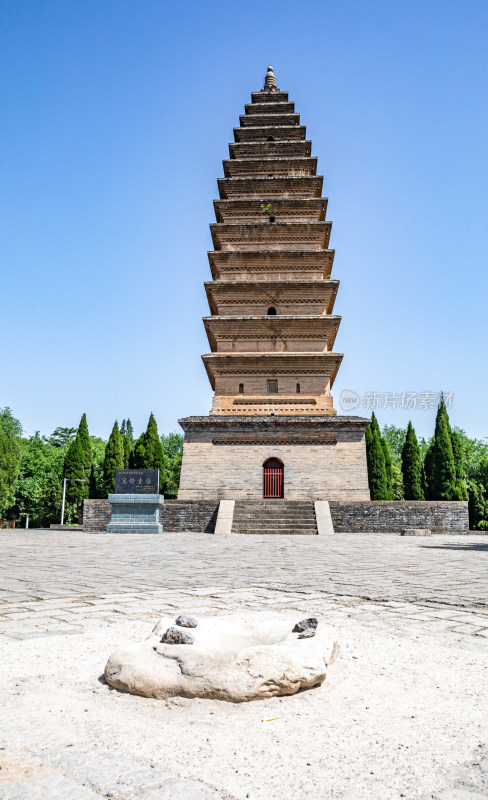 河南三门峡陕州公园宝轮寺塔建筑景观