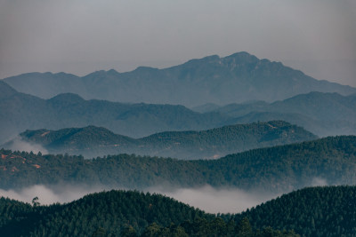 航拍山景山谷青绿