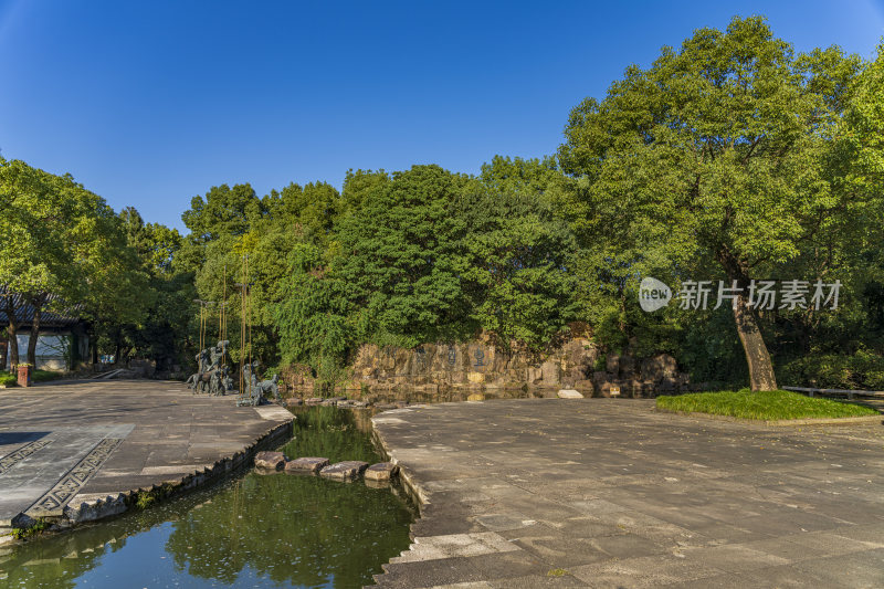 柯岩风景区投醪劳师雕塑景点