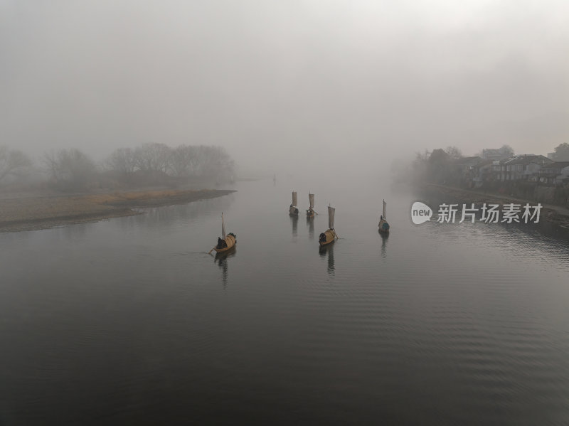 浙江丽水古堰画乡画廊孤帆丽影晨雾航拍