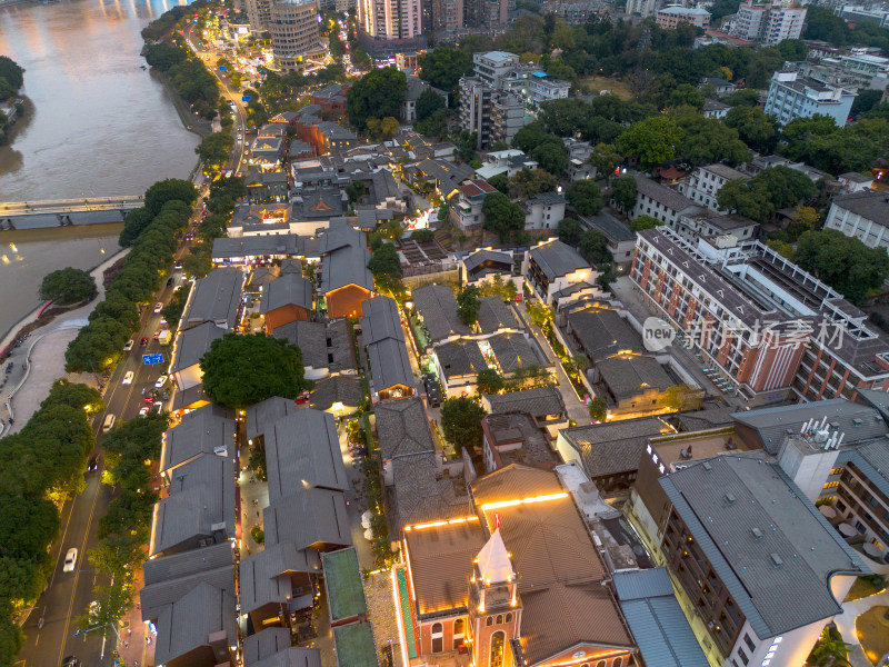 航拍福州烟台山繁华街道夜景