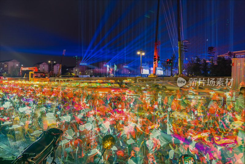 城市道路街头灯光人群幻影写意